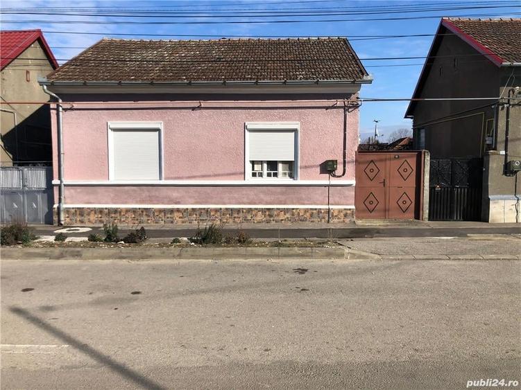 Casă cu 3 camere în Bocșa