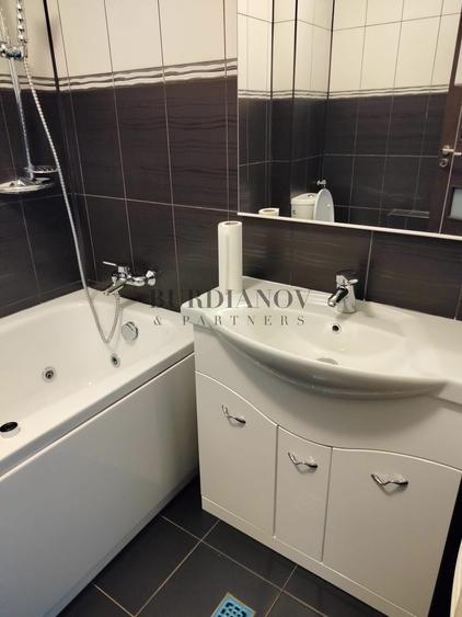 Apartament cu 2 camere decomandat în Moșilor