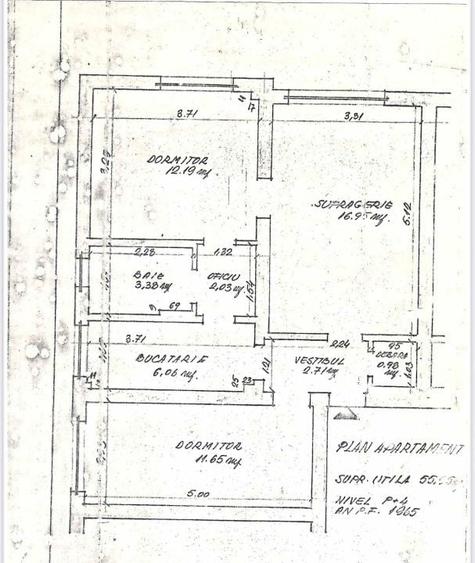 Apartament cu 3 camere semidecomandat în Central