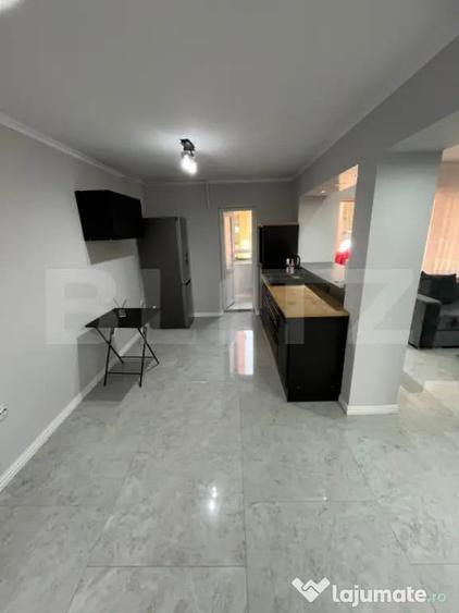 Apartament cu 3 camere decomandat în Cetate
