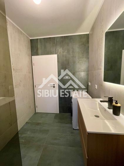 Apartament cu 2 camere semidecomandat, mobilat în Arhitecților - Calea Cisnădiei