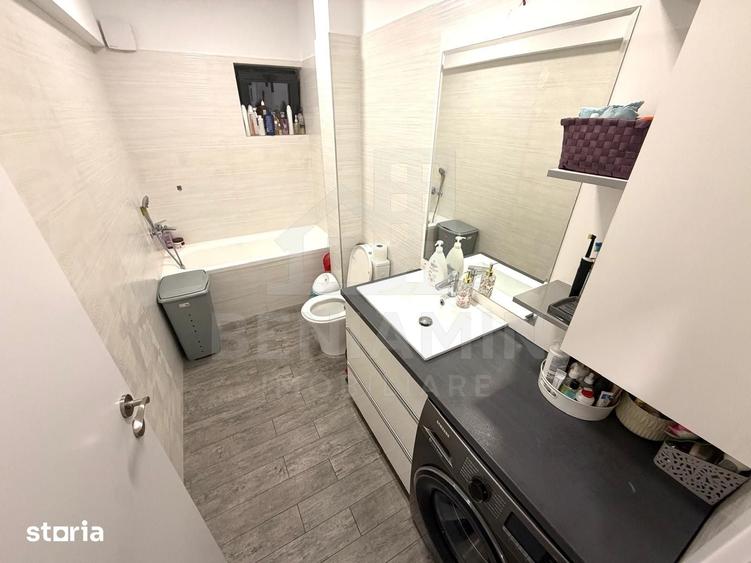 Apartament cu 3 camere decomandat în Craiovița Nouă