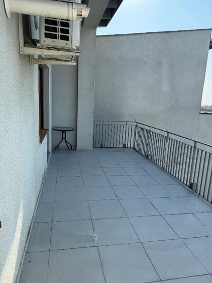 Apartament cu 2 camere decomandat, mobilat în Torontalului