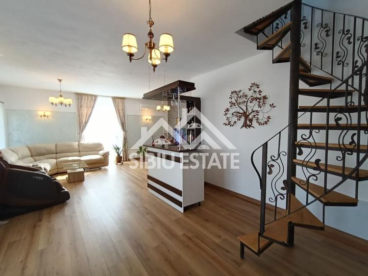 Casă individuală cu 5 camere cu Piscina în Daia