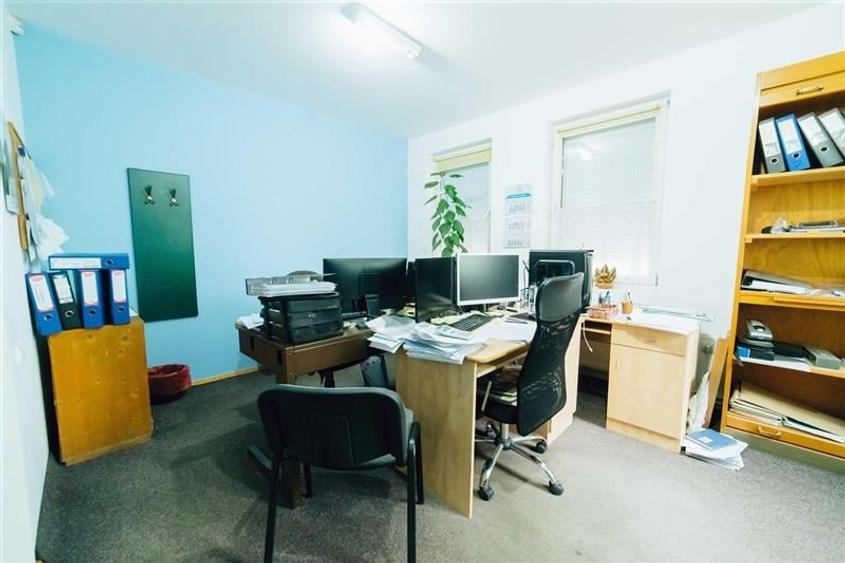 Spațiu industrial, de 4,439 mp, în Vest