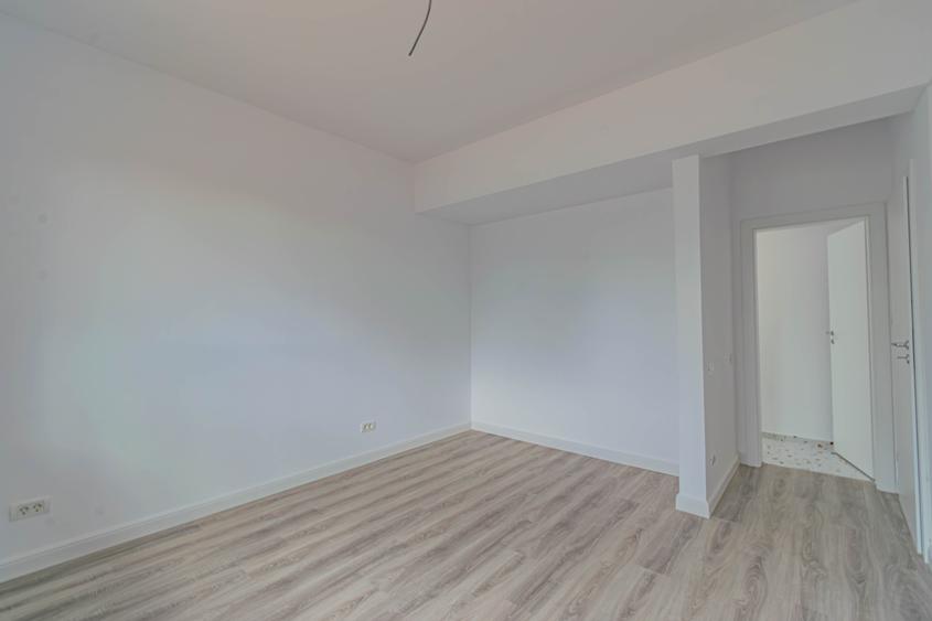 Casă cu 4 camere cu Teren 440 Mp în Balotești