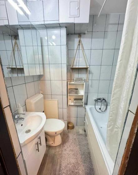 Apartament cu 2 camere decomandat, mobilat în Berceni