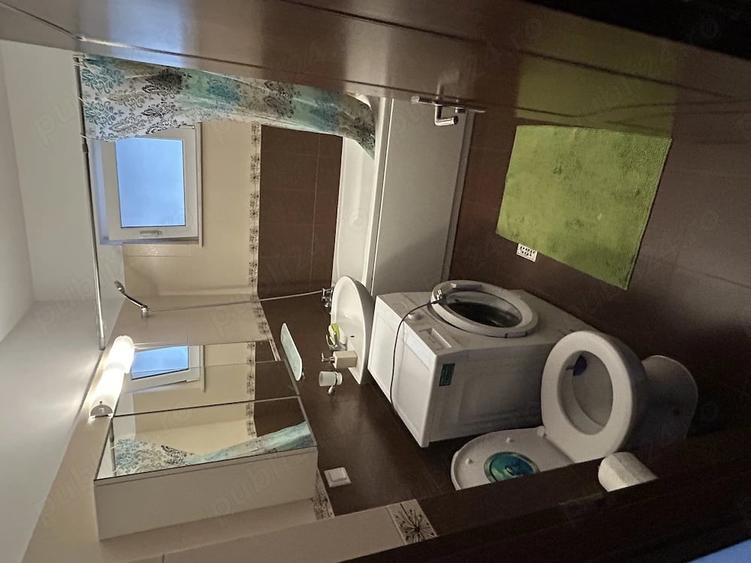 Apartament cu 3 camere decomandat, mobilat în Central