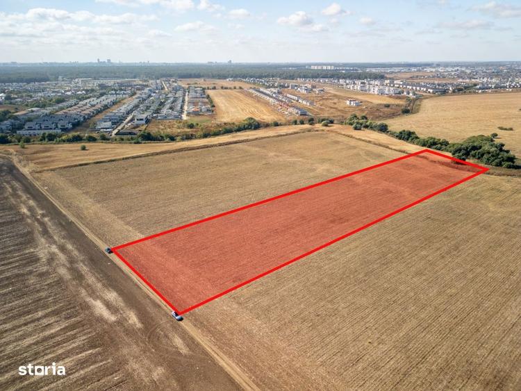 Teren de 16500 mp, în Tunari