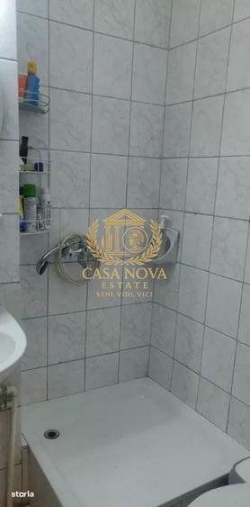 Apartament cu 4 camere în Între Lacuri