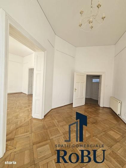 Spațiu comercial, de 130 mp, în Centrul Istoric