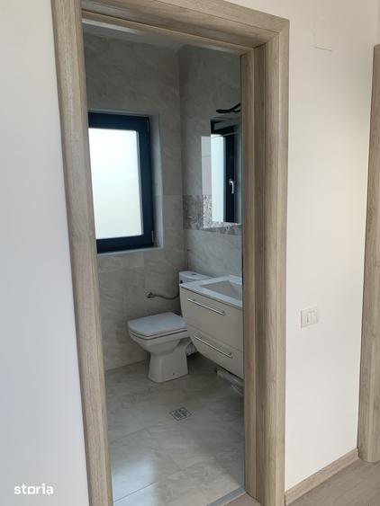 Casă cu 4 camere cu Canalizare în Central