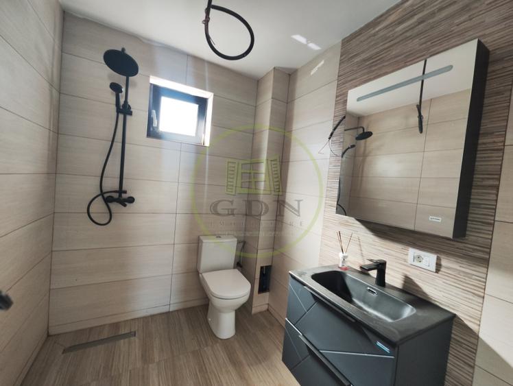 Casă individuală cu 4 camere cu Teren 340 Mp în Malu Mare