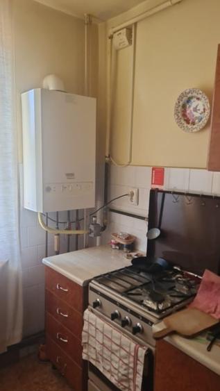 Apartament cu 2 camere decomandat, mobilat în Podgoria