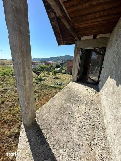 Casă cu 4 camere cu Teren 270 Mp în Central