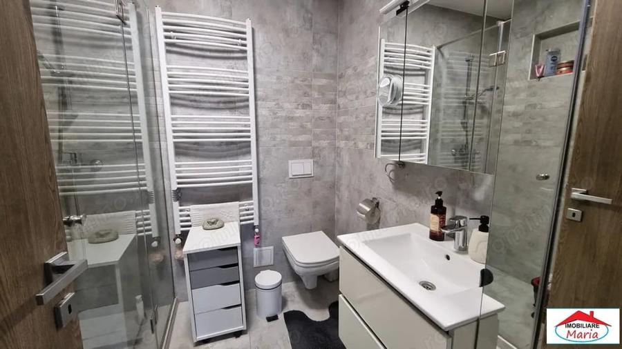 Casă cu 3 camere în Semicentral