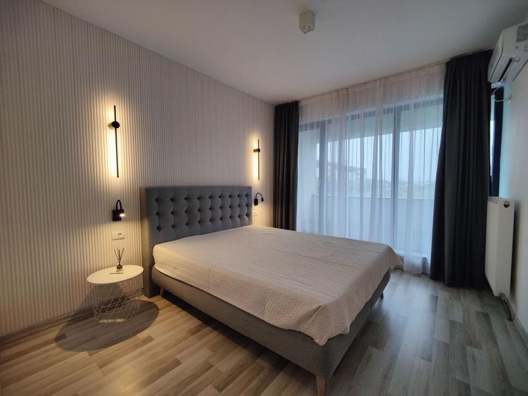 Apartament cu 2 camere decomandat în Est