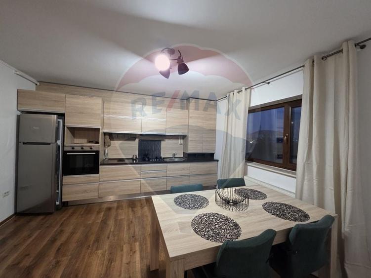 Apartament cu 3 camere decomandat, mobilat în Grădiște