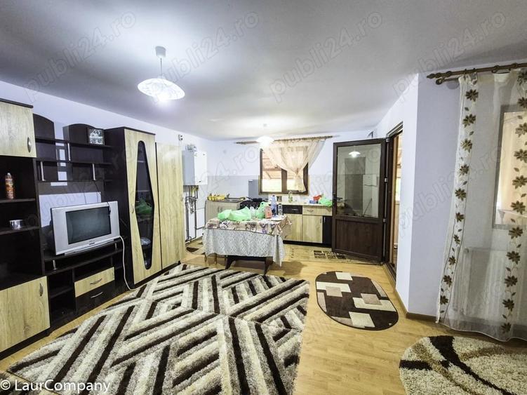 Casă cu 2 camere cu Teren 2647 Mp în Valea Mare