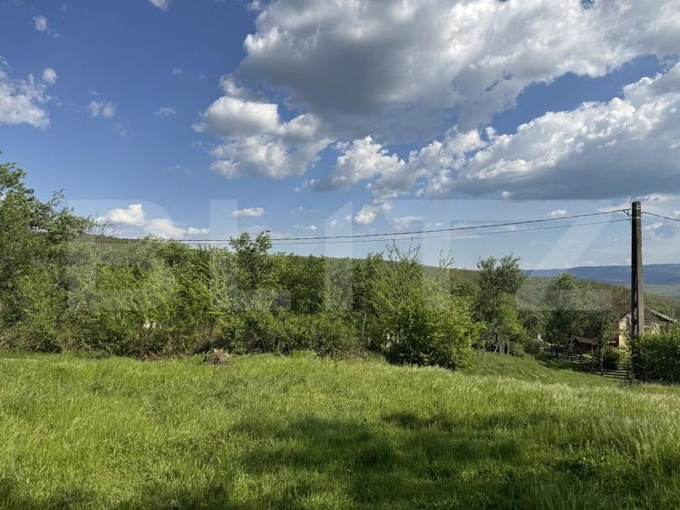 Teren Construcții intravilan de 15080 mp, în Periferie