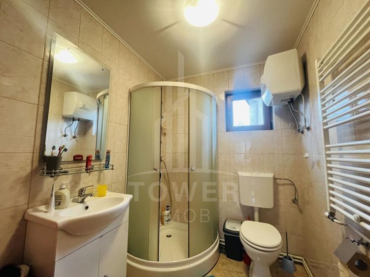 Casă individuală cu 4 camere cu Canalizare în Sadu