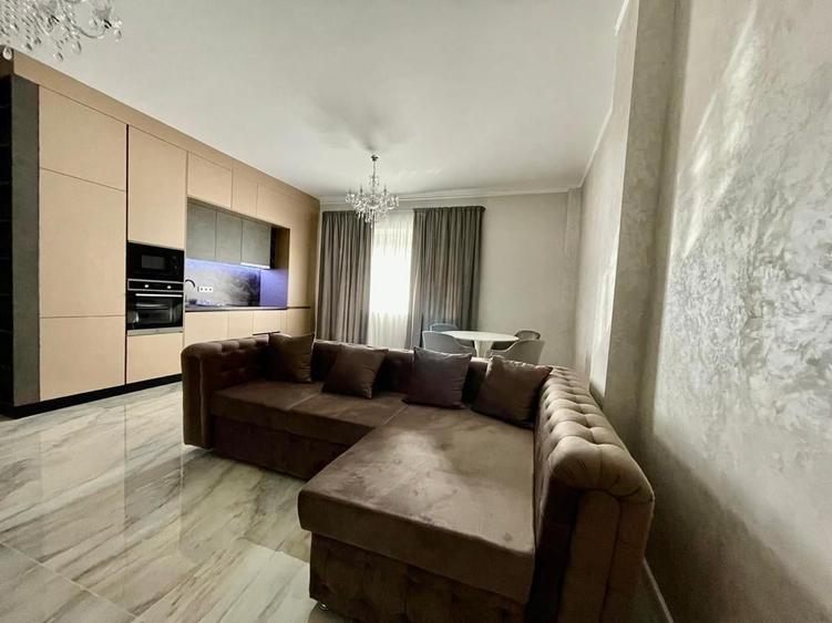 Apartament cu 2 camere semidecomandat, mobilat în Florești