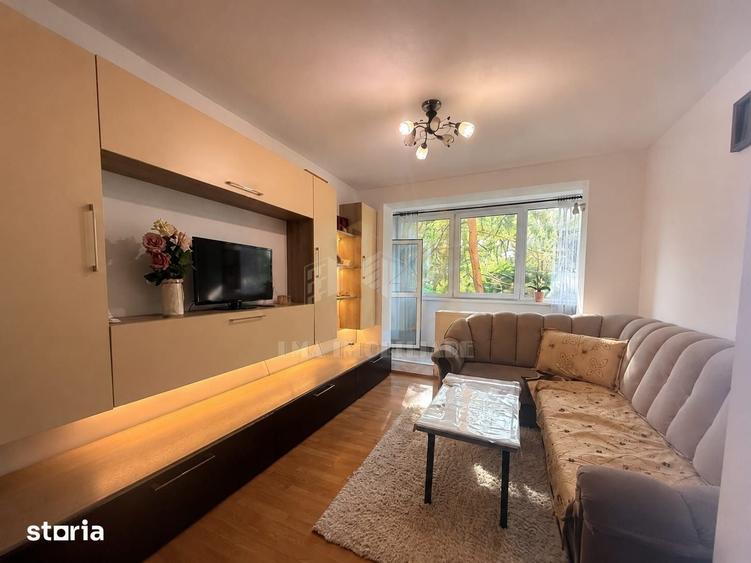 Apartament cu 3 camere semidecomandat în Gării