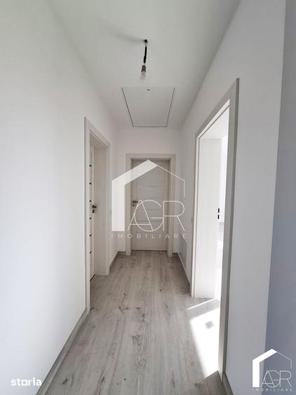 Casă cu 5 camere cu Teren 550 Mp în Păulești
