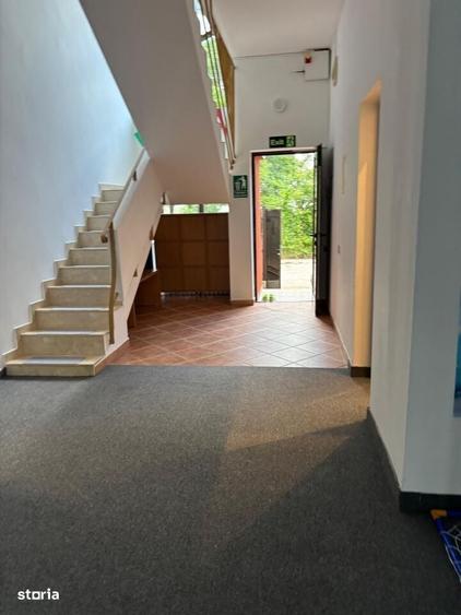 Casă cu 4 camere cu Teren 500 Mp în Central