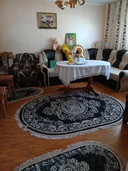 Casă individuală cu 5 camere cu Teren 6000 Mp în Niculcea