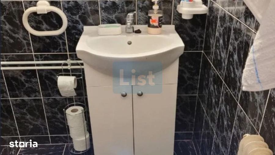 Casă cu 5 camere cu Teren 2000 Mp în Răstolița
