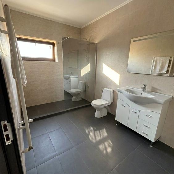 Casă individuală cu 4 camere cu Teren 583 Mp în Prelungirea Ghencea