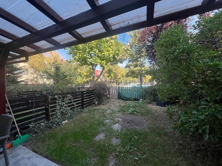 Duplex cu 5 camere cu Canalizare în Nord