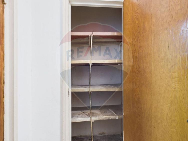 Apartament cu 2 camere semidecomandat, mobilat în Berceni