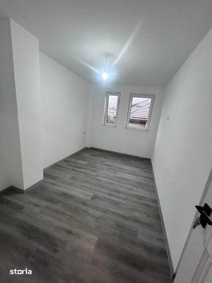 Apartament cu 3 camere în Săsar