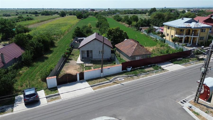 Teren Construcții intravilan de 4699 mp, în Milcovul