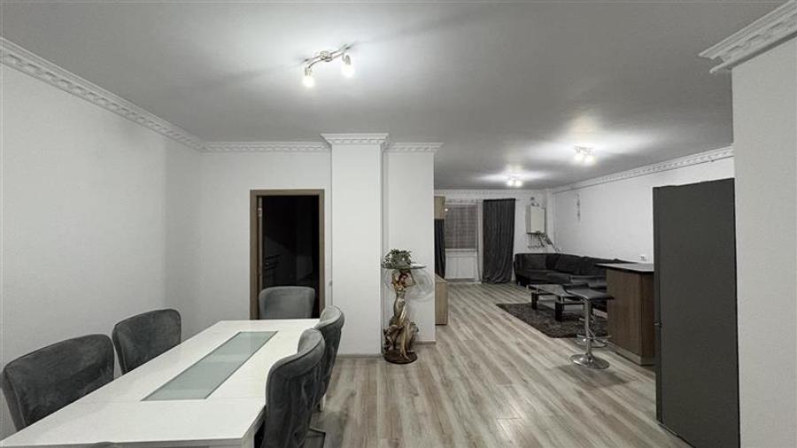 Apartament cu 2 camere circular, mobilat în Dâmbul Rotund