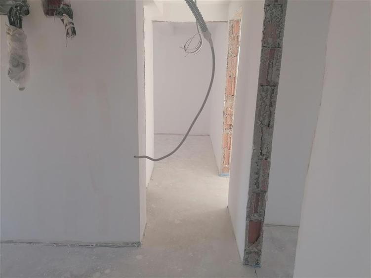 Casă cu 4 camere cu Teren 200 Mp în Exterior Nord