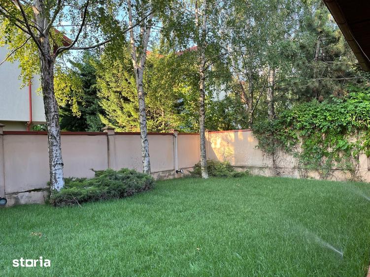 Casă cu 6 camere cu Teren 538 Mp în Central
