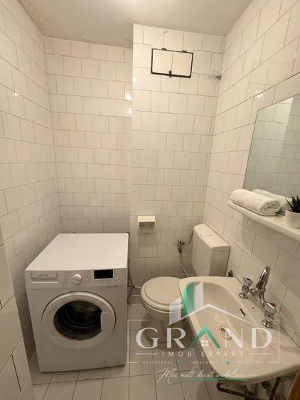 Apartament cu 3 camere decomandat, mobilat în Zorilor