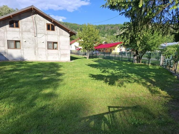 Casa in Babana la 15 km de Pitesti - 1
