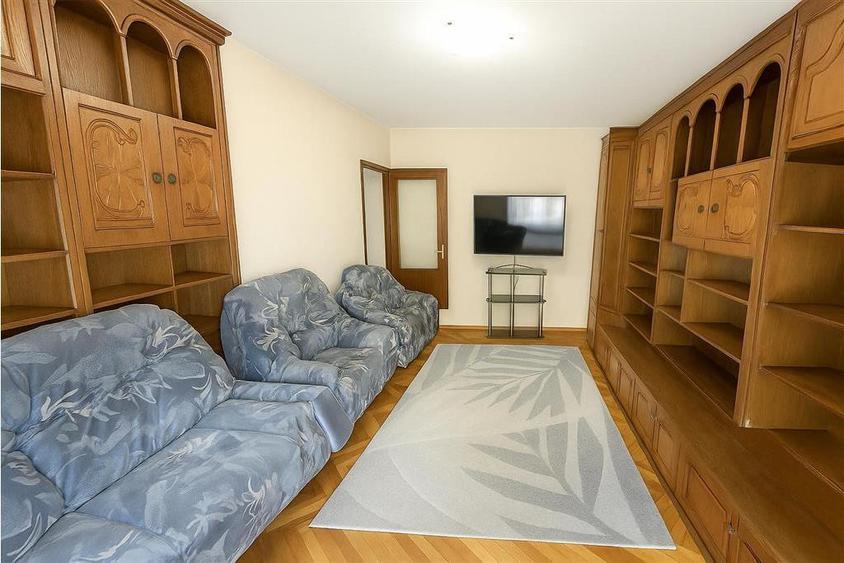 Apartament cu 2 camere decomandat în Decebal