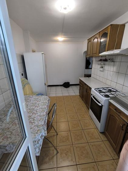 Apartament cu 2 camere decomandat în Precista