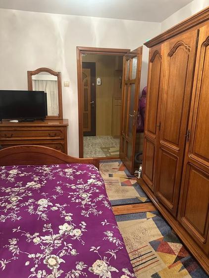 Apartament cu 2 camere decomandat, mobilat în Trocadero