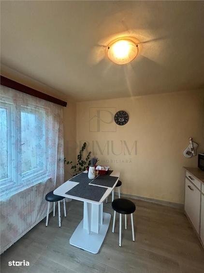 Casă cu 3 camere cu Teren 933 Mp în Sânmihaiu Român