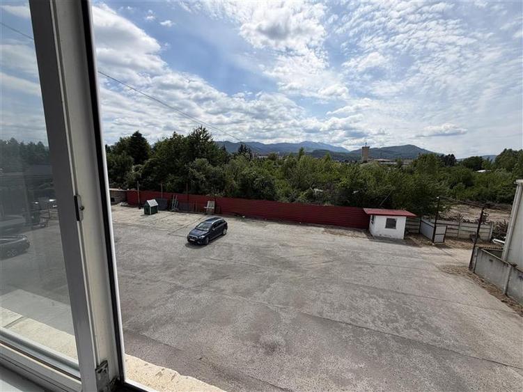 Spațiu industrial, de 1,700 mp, în Bartolomeu