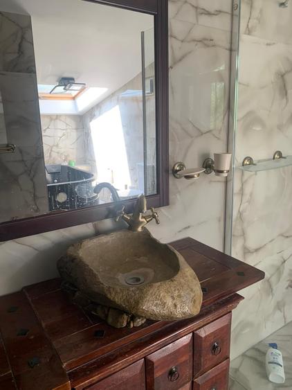 Casă cu 5 camere cu Canalizare în Puchenii Mari