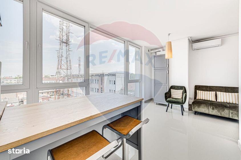 Apartament cu 3 camere, mobilat în Central