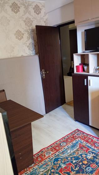 Apartament cu 2 camere nedecomandat în Rahova