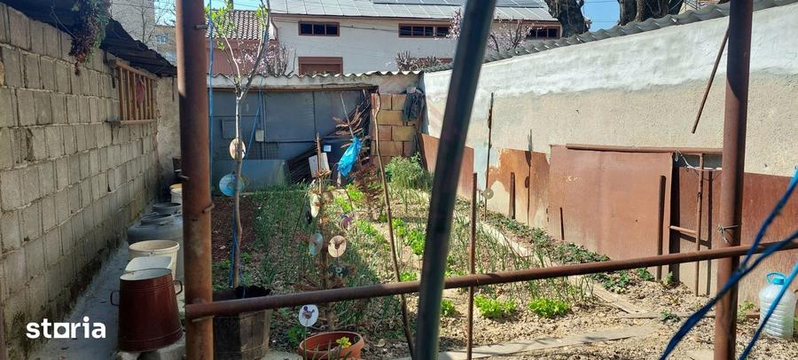 Casă cu 4 camere cu Teren 260 Mp în Central